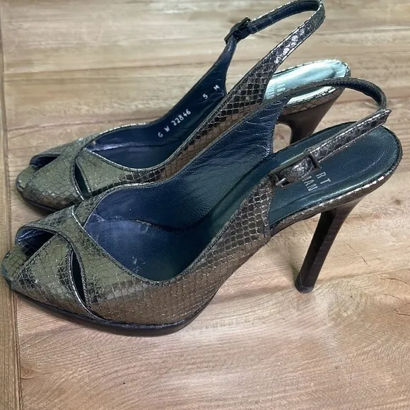 Stuart Weitzman Pewter colored peep toe heels. Size 5