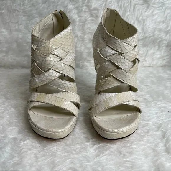 Stuart Weitzman snake heels size 9