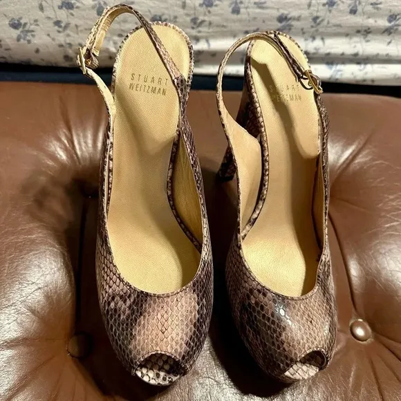 Stuart Weitzman Snake Skin Peep Toe Platform Heels Size 8.5
