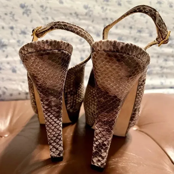 Stuart Weitzman Snake Skin Peep Toe Platform Heels Size 8.5