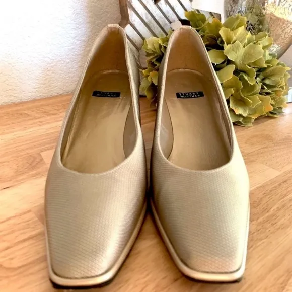 Stuart Weitzman Tan Champagne Gold Classy Cordine Toe Heels Pumps Size 6.5