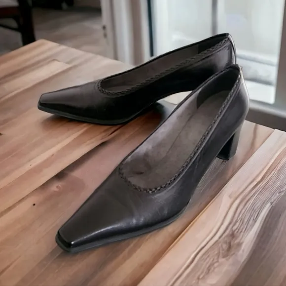 STUART WEITZMAN Vintage Black Braided Square Snip Toe Pumps 8 Classic Heels