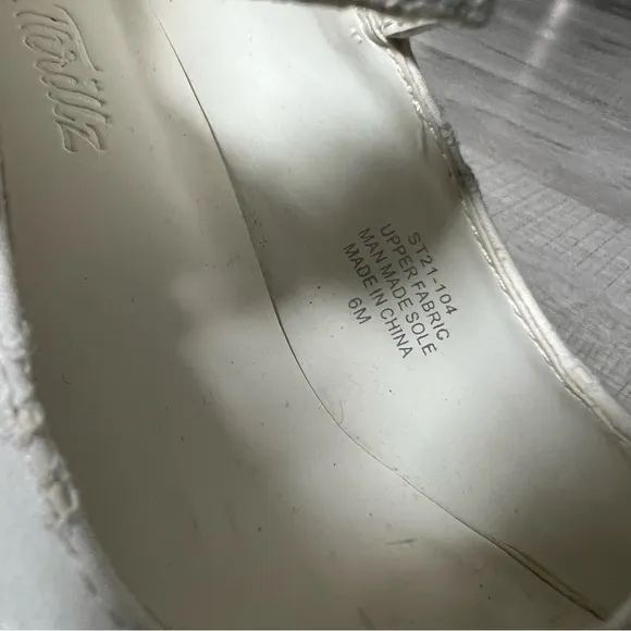 SUGAR THRILLZ I'LL BE UR JULIET EYELET MARY JANES White Size 6