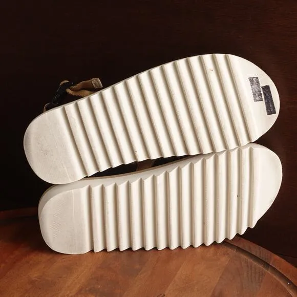 Suicoke Sandals Mens SZ 11 Beige Kat-3 Adjustable Summer Lightweight Travel Shoe