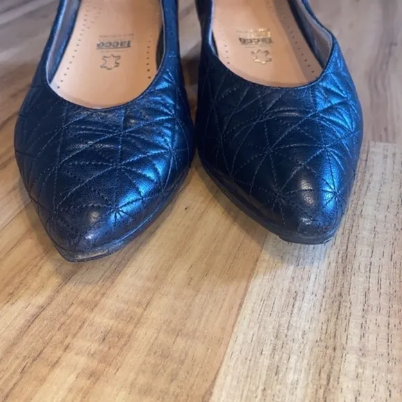 Susan Bennis Quilted Real Leather Pointy Toe Heels Slip On Block Heel Black