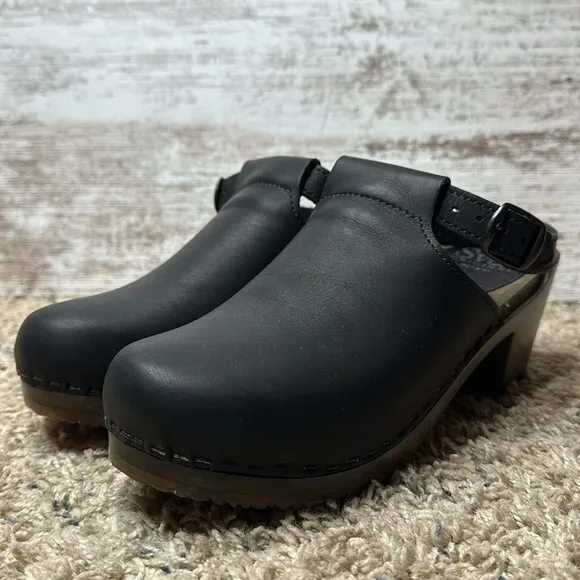 Sven Halter Top T-Strap Black Leather Wooden Clogs Dutch Tulip Time sz 39