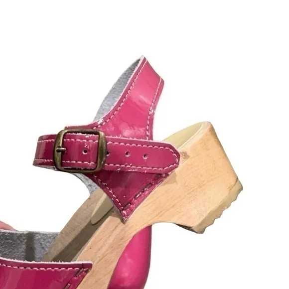 Sven Original‎ Swedish Patent hot Pink Girls Side Slit Sandals Clogs