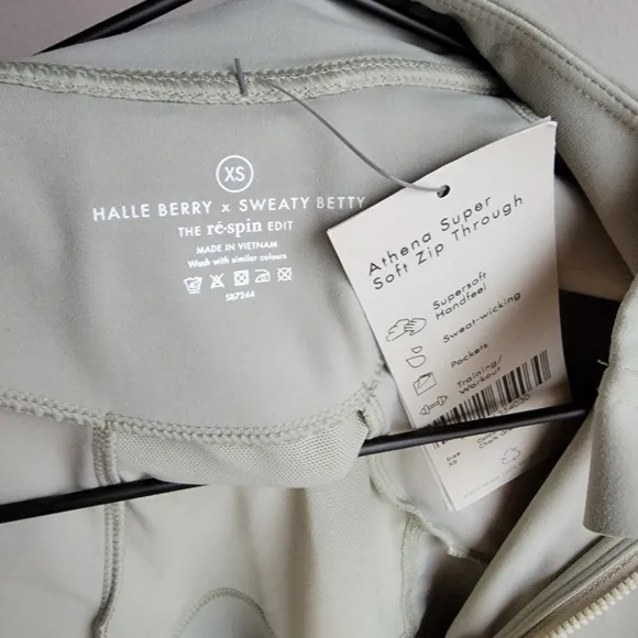 Sweaty Betty x Halle Berry Athena Super Soft Zip Through size XS NWT