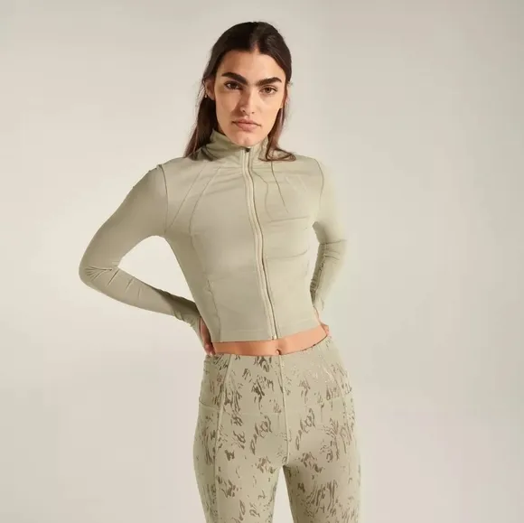 Sweaty Betty x Halle Berry Athena Super Soft Zip Through size XS NWT