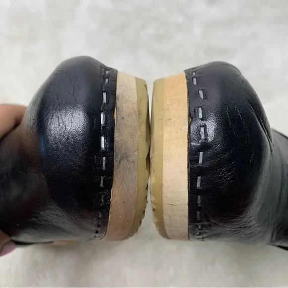 Swedish Hasbeens Women’s Black Leather Slip On Wooden Clogs Size 38