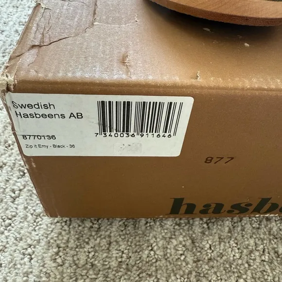 Swedish Hasbeens | Zip it Emy style in black leather New in box clogs $490 sz 36