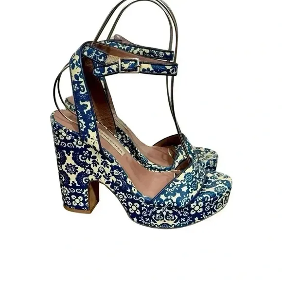 Tabitha Simmons Calla Blue &amp; Ecru Floral Printed Leather Platform Heels Sandals