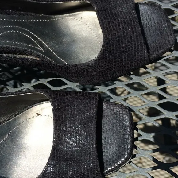 TAHARI open square toe black snake pumps. Neutral minimalist