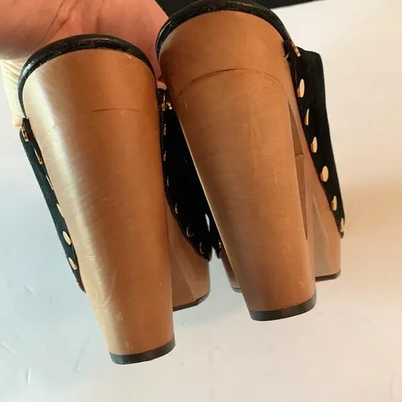 Tamara Mellon Grass roots clogs suede