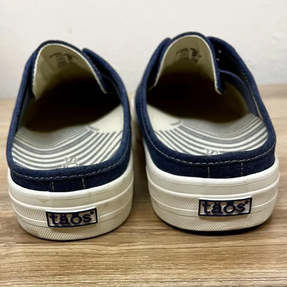 Taos Canvas Slip Ons EZ Soul Lake Blue Size 11