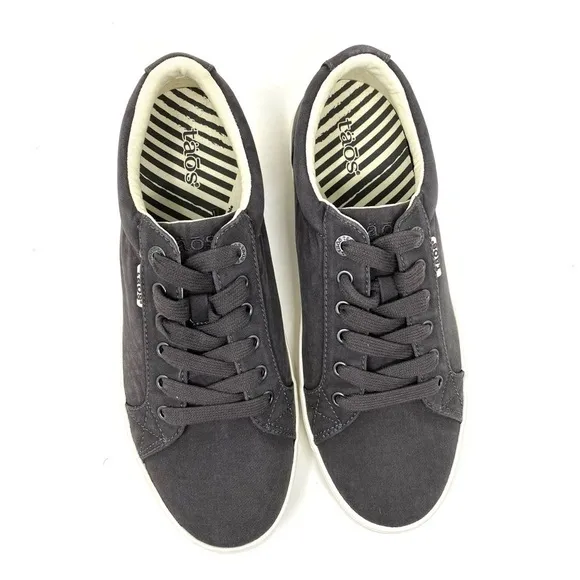 Taos Footwear Men’s Starsky Sneakers Graphite Distressed Canvas