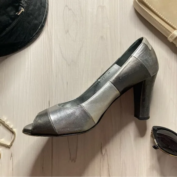 Taryn Rose Classic Grey Silver Women’s Open-Toe Heels
