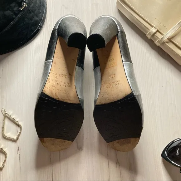 Taryn Rose Classic Grey Silver Women’s Open-Toe Heels