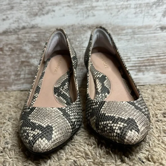 Taryn Rose Rochelle Snakeskin Block Almond Toe Block Heels Size 6.5