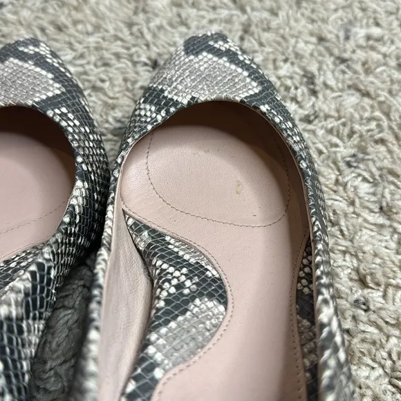Taryn Rose Rochelle Snakeskin Block Almond Toe Block Heels Size 6.5