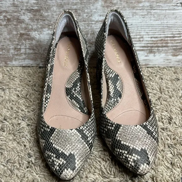 Taryn Rose Rochelle Snakeskin Block Almond Toe Block Heels Size 6.5