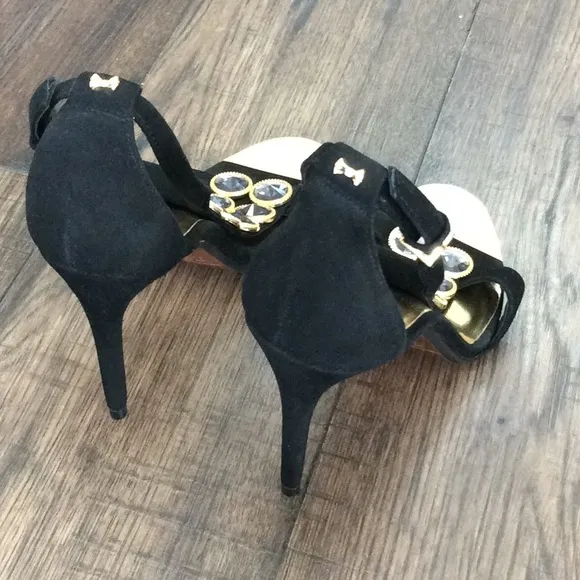 Ted BakerZlamin Crystal-Embellished T-Strap Heels