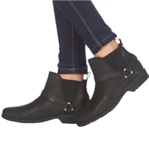 TEVA DE LA VINA BLACK SUEDE BOOTIES SIZE 6.5