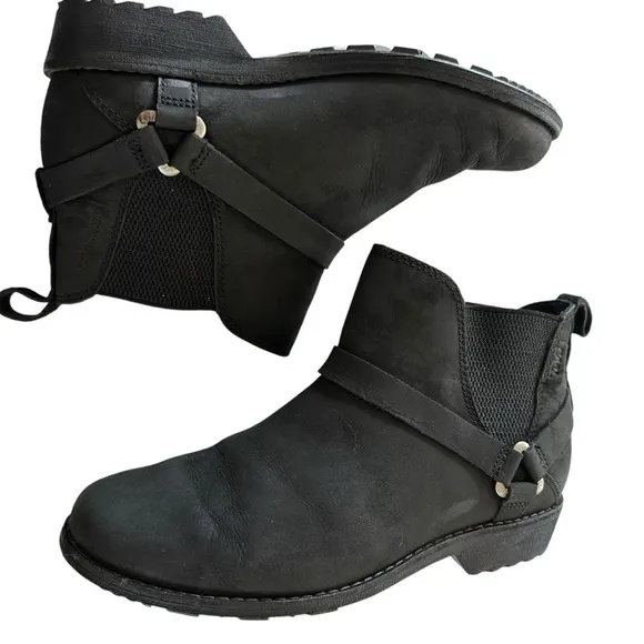 TEVA DE LA VINA BLACK SUEDE BOOTIES SIZE 6.5