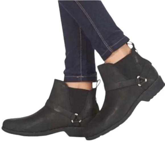 TEVA DE LA VINA BLACK SUEDE BOOTIES SIZE 6.5