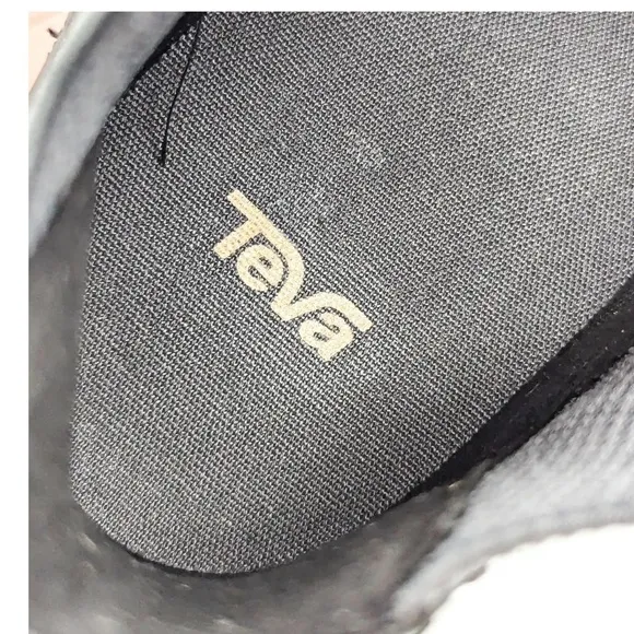 TEVA DE LA VINA BLACK SUEDE BOOTIES SIZE 6.5