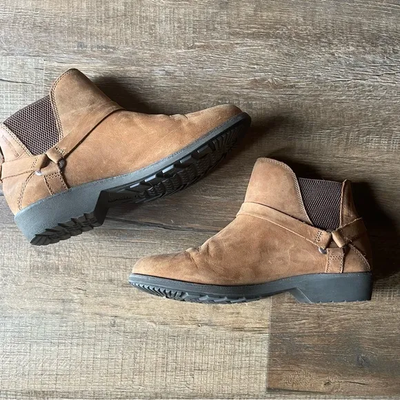 Teva De La Vina Dos Chelsea Boot in Pecan