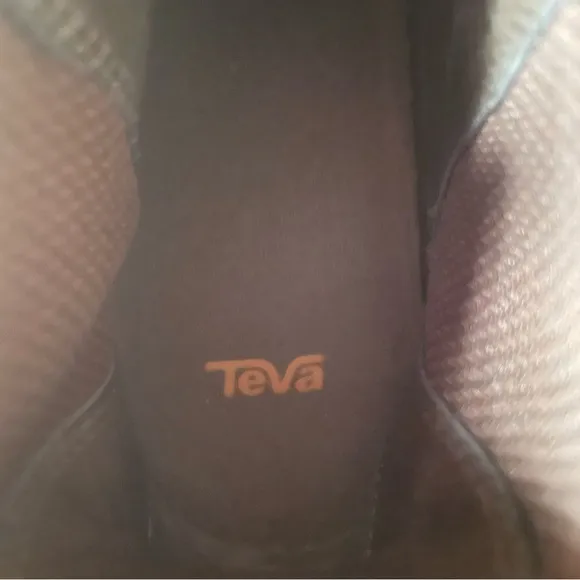Teva De La Vina Dos Chelsea Boot in Pecan