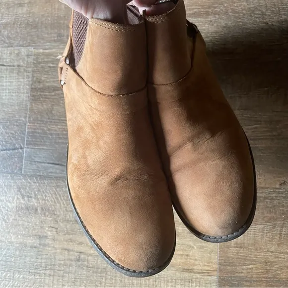 Teva De La Vina Dos Chelsea Boot in Pecan