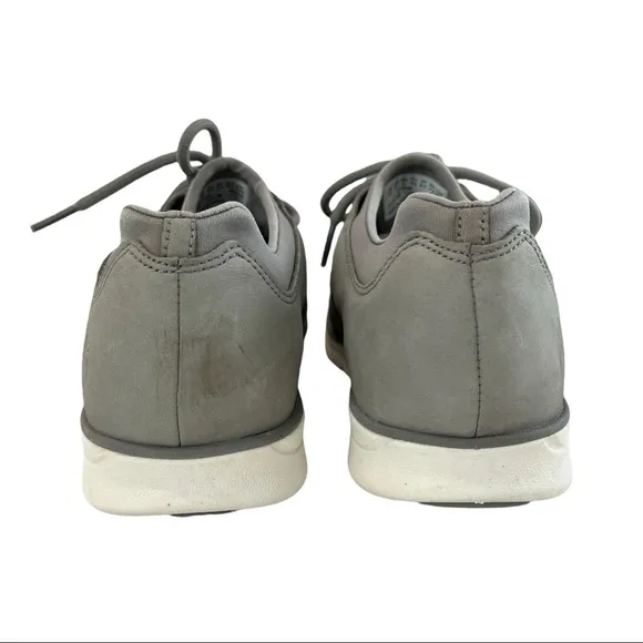Timberland Bradstreet Perforated Oxfords  Size 9.5
