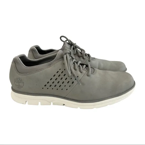 Timberland Bradstreet Perforated Oxfords  Size 9.5