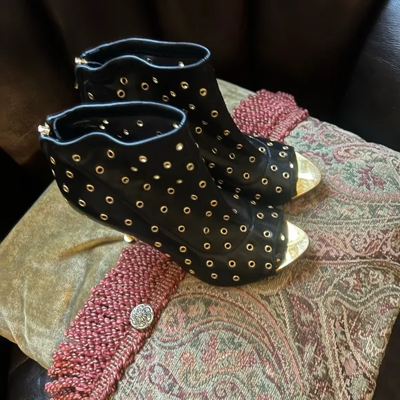 Tom Ford Open Toe Grommet Bootie Size 6.5