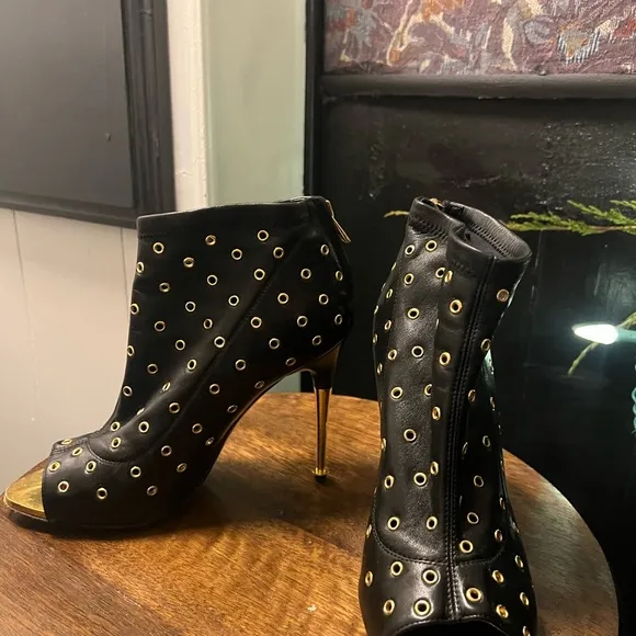 Tom Ford Open Toe Grommet Bootie Size 6.5