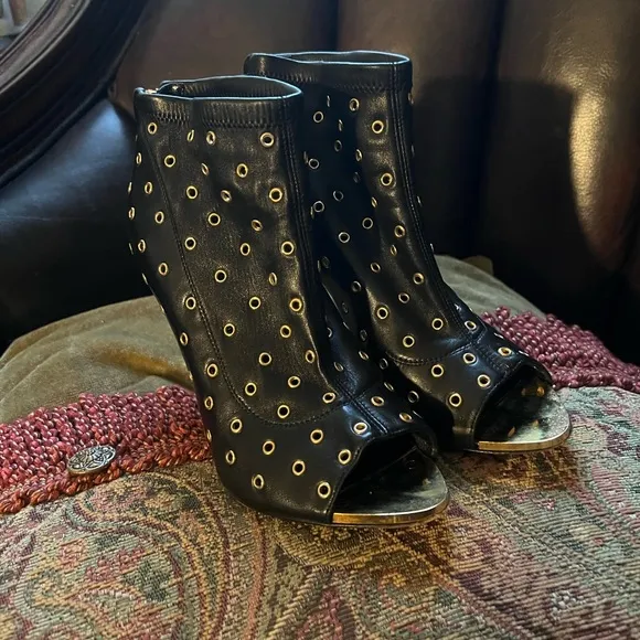 Tom Ford Open Toe Grommet Bootie Size 6.5