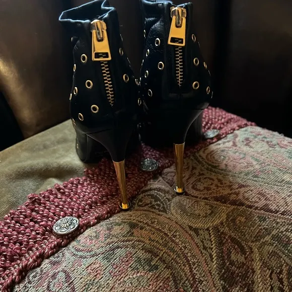 Tom Ford Open Toe Grommet Bootie Size 6.5