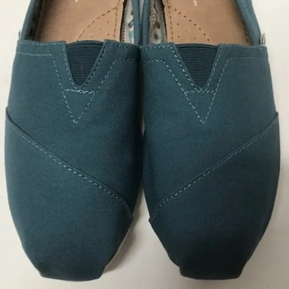 TOMS Alpargata Classics Slip-ons in Balsam Green Canvas