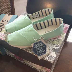 Toms Alpargata Pastel Green Heritage Canvas Slip-Ons Size 9W. NWT