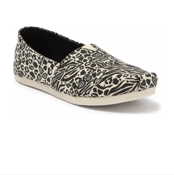 Toms Alpargata Slip-On cushioned footbed and lightweight sole size 7.5 W