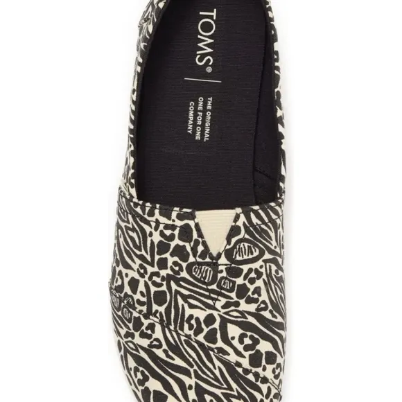 Toms Alpargata Slip-On cushioned footbed and lightweight sole size 7.5 W