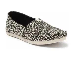 Toms Alpargata Slip-On cushioned footbed and lightweight sole size 7.5 W