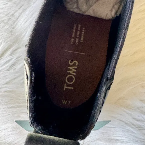 Toms Esme Black Leather Chelsea Slip On Booties Size 7