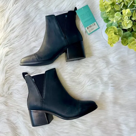 Toms Esme Black Leather Chelsea Slip On Booties Size 7