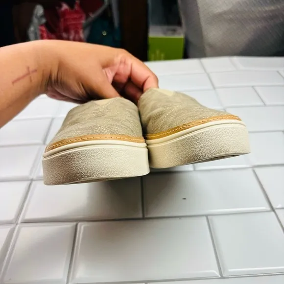 TOMS Parker Cupsole Slip-On Snakeskin print Sneaker Size 9