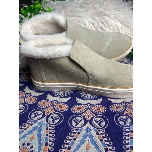TOMS Paxton Water-Resistant Slip-Ons Size 8 GUC SB1