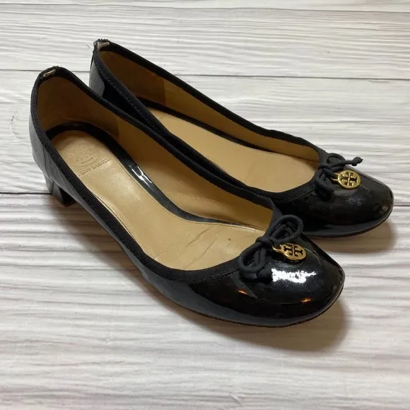 Tory Burch Black Chelsea Patent Leather Pumps Heel