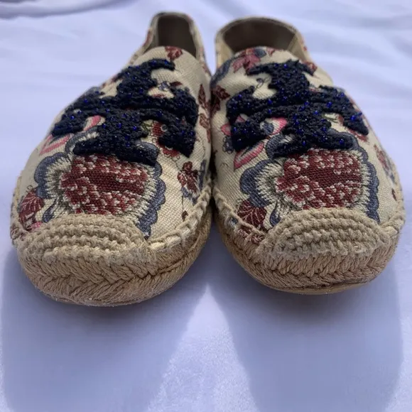 Tory Burch Elisa Logo Floral Espadrille Flats Cream Navy Beaded Size 6.5‎ US